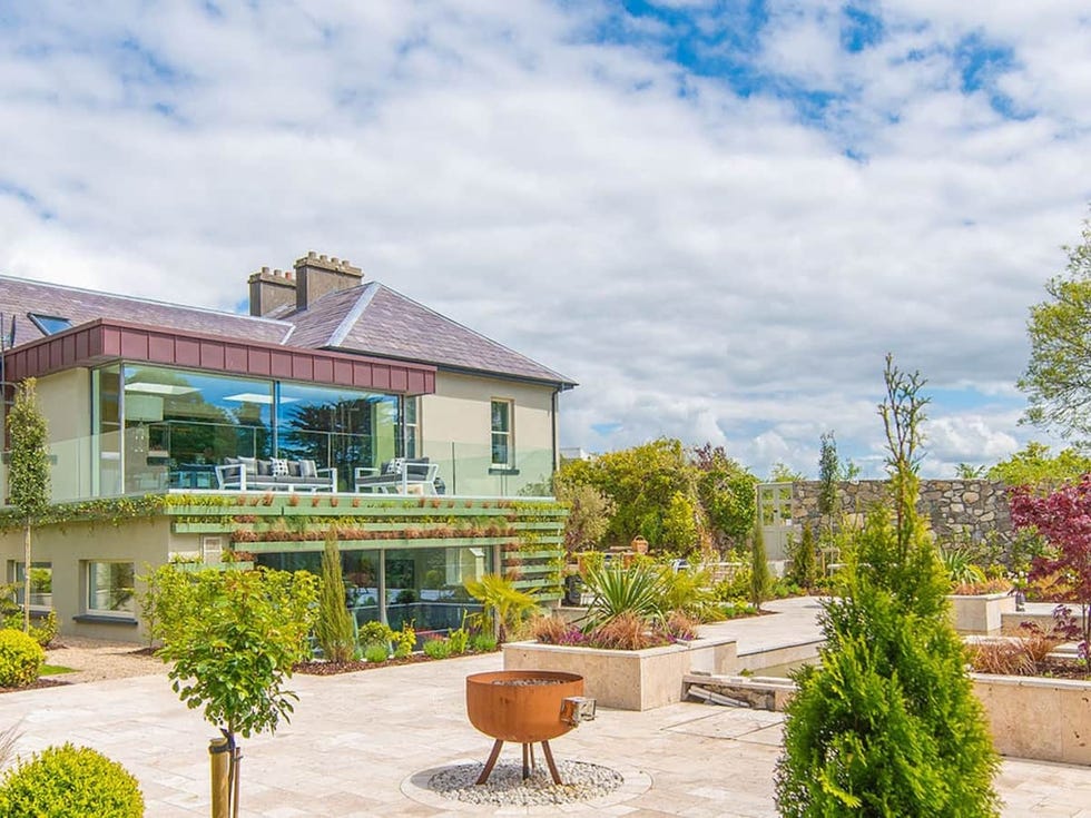 airbnb ireland