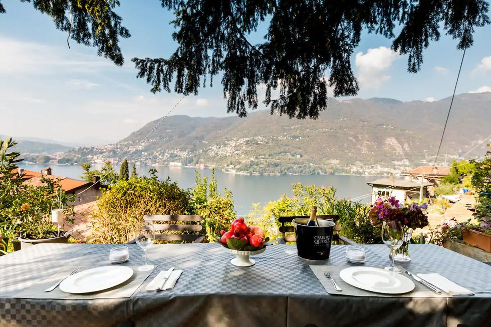 airbnb italy   airbnb lake como