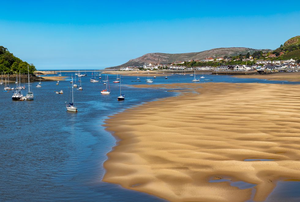 airbnb reveals the most popular seaside destinations in the uk