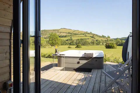 airbnb with hot tub
