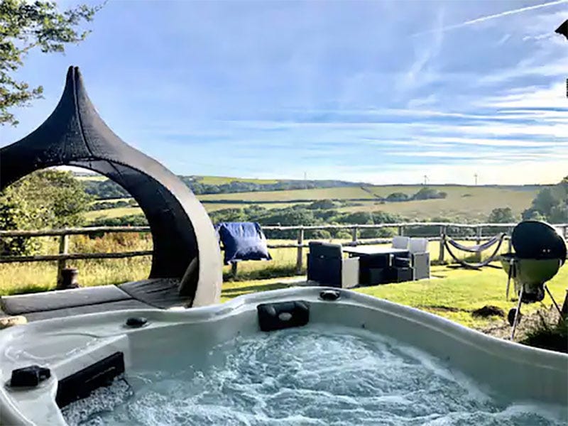 airbnb with hot tub