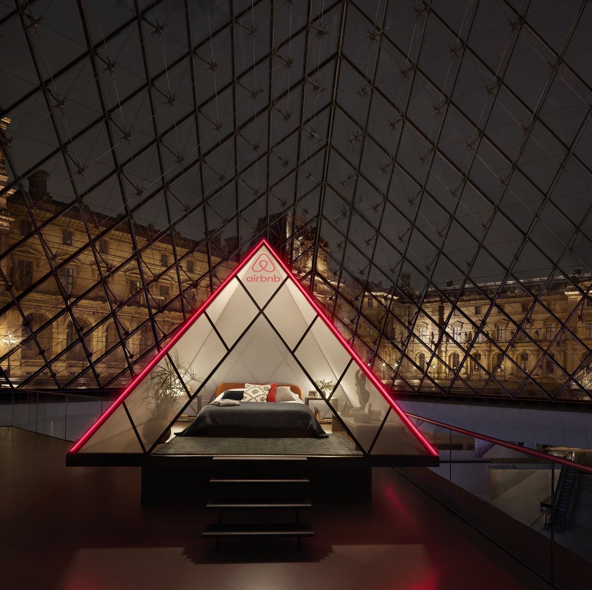 Airbnb Night at the Louvre Museum Paris Mona Lisa