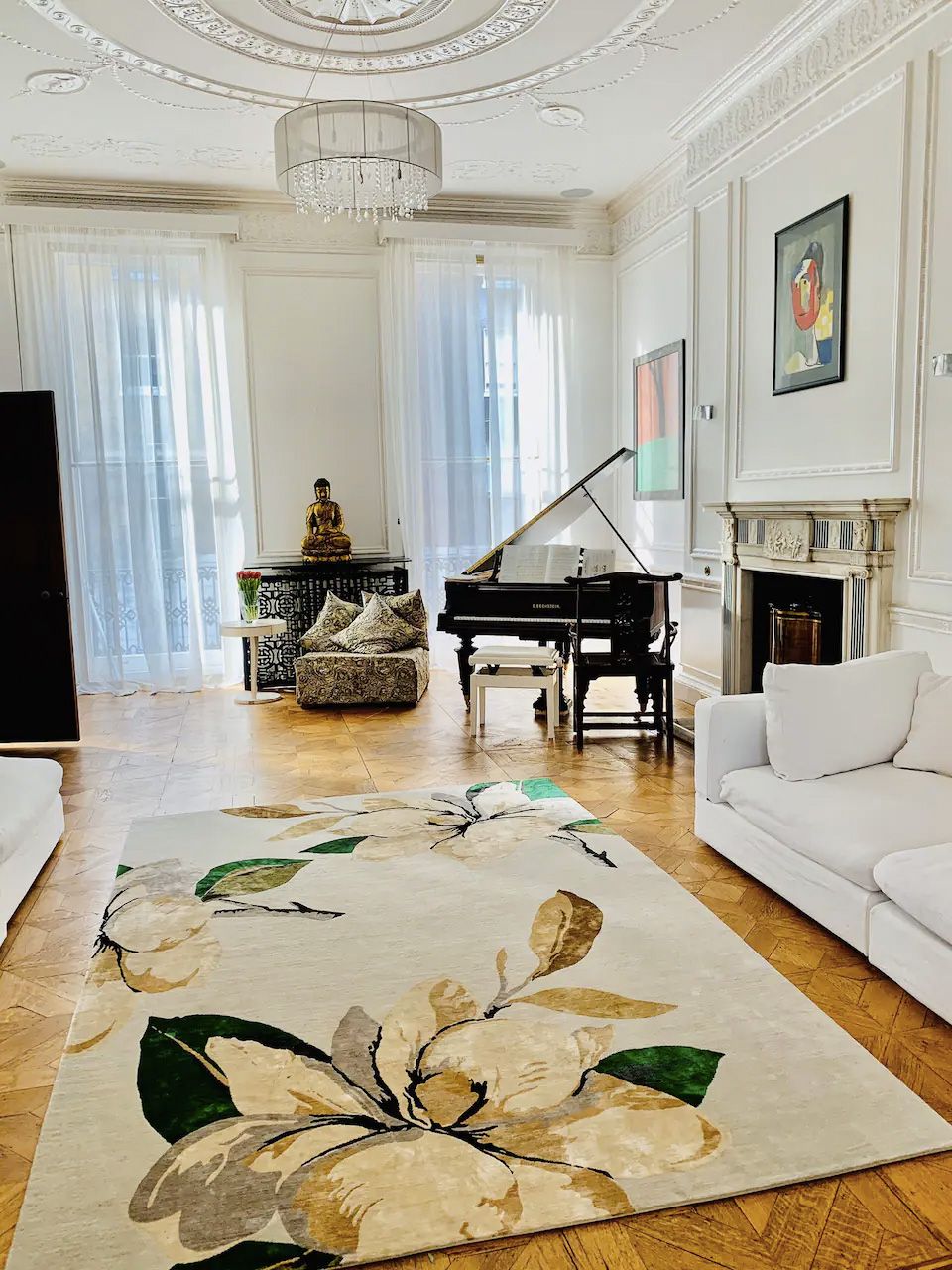 Airbnb grand deals piano