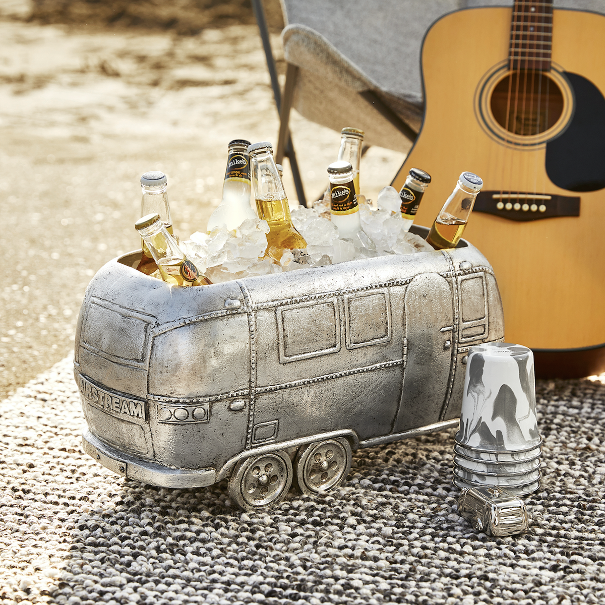 https://hips.hearstapps.com/hmg-prod/images/airstream-x-pottery-barn-cooler-1589562346.png?crop=0.6361003861003861xw:1xh;center,top&resize=1200:*