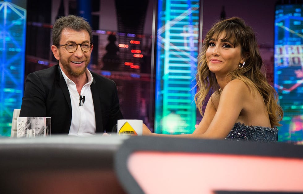 La cantante Aitana Ocaña ha visitado, por segunda vez, el programa de Pablo Motos y le ha contado al presentador cómo se le dan los fogones. Su respuesta te sorprenderá.