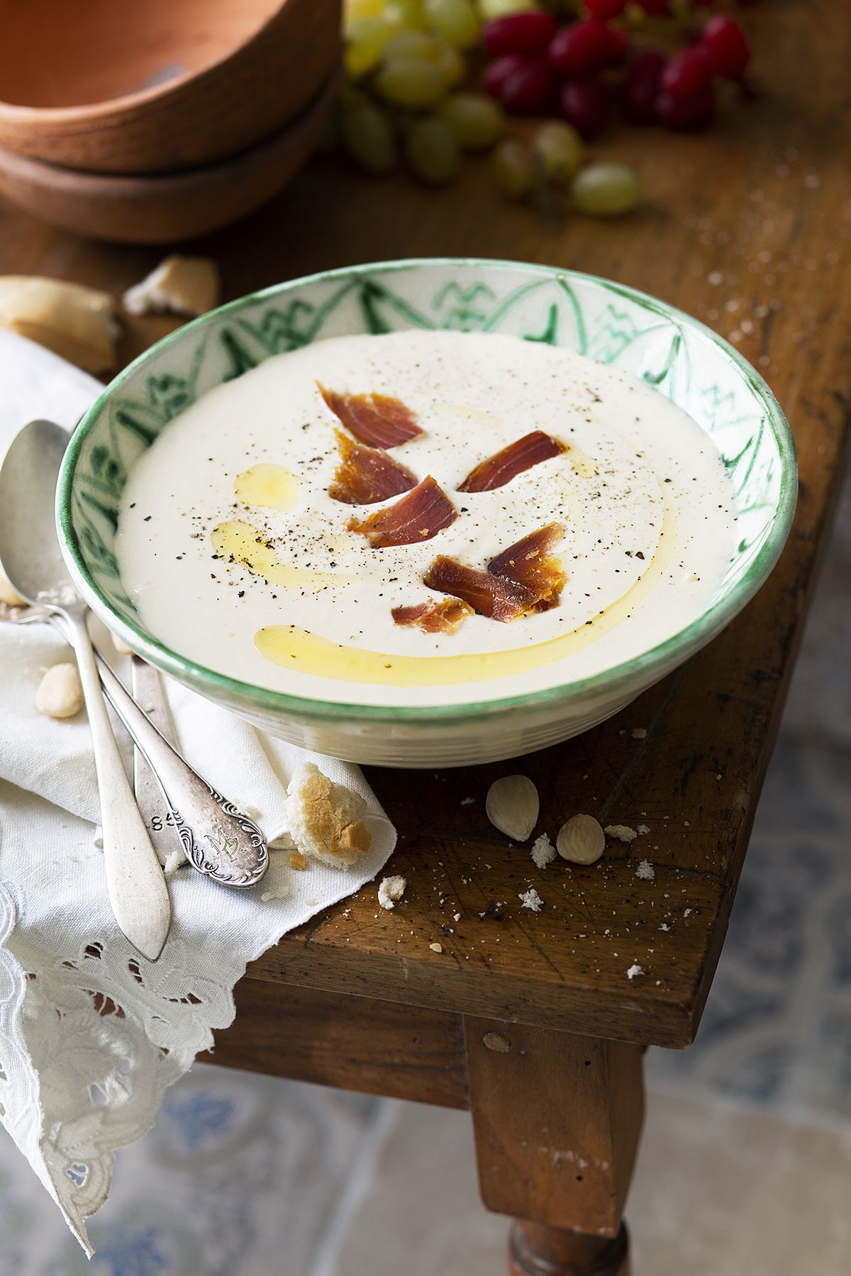 15 recetas típicas de Andalucía, del ajoblanco a los flamenquines