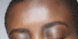 how to thread eyebrows