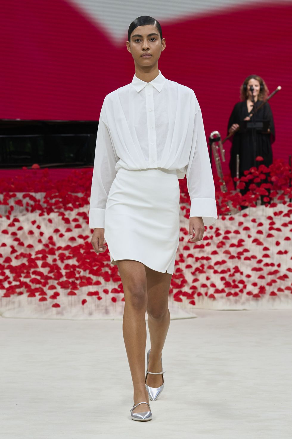 la camicia bianca tendenza moda primavera estate 2024