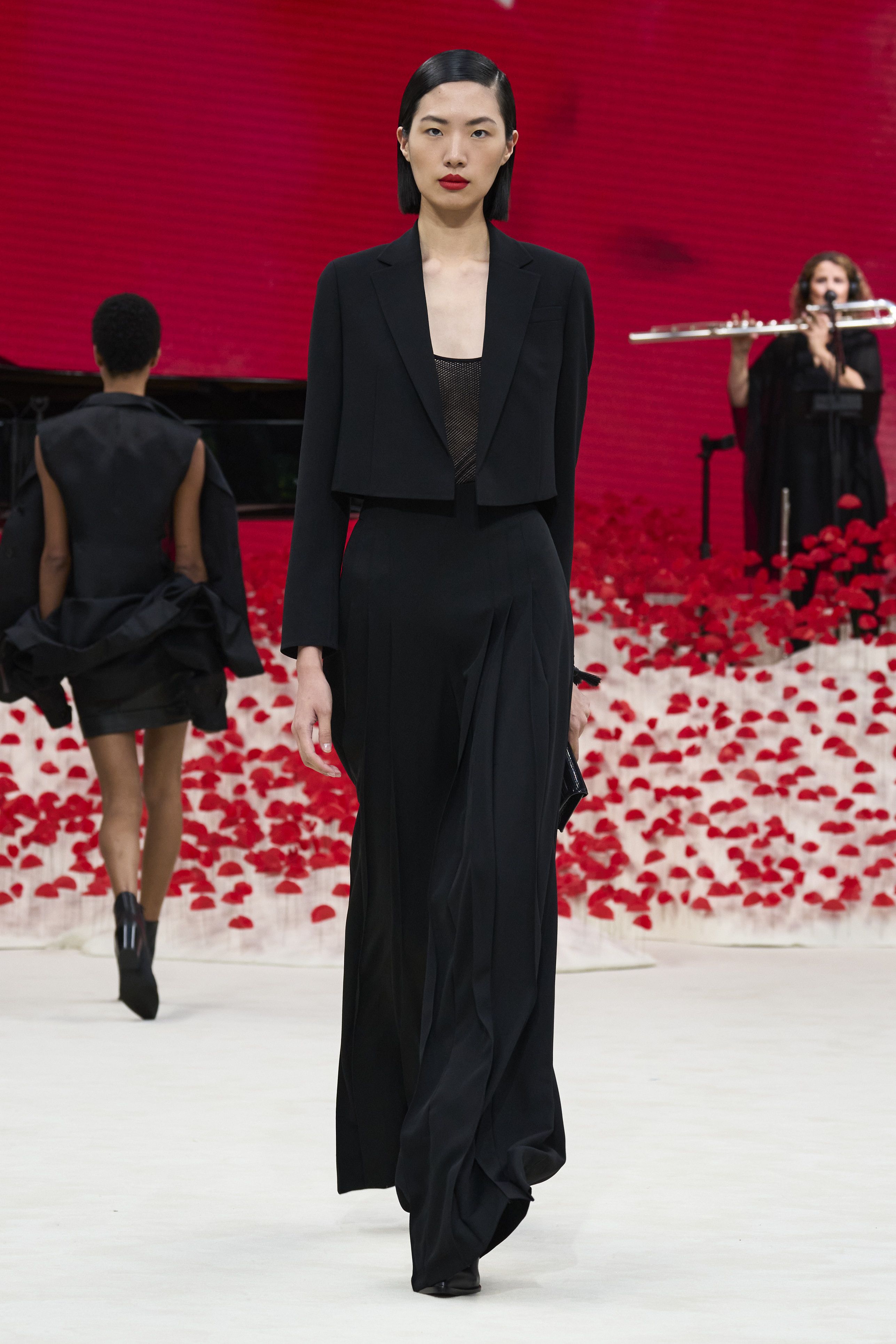 アクリス（AKRIS）2024春夏コレクション | ファッション | ELLE