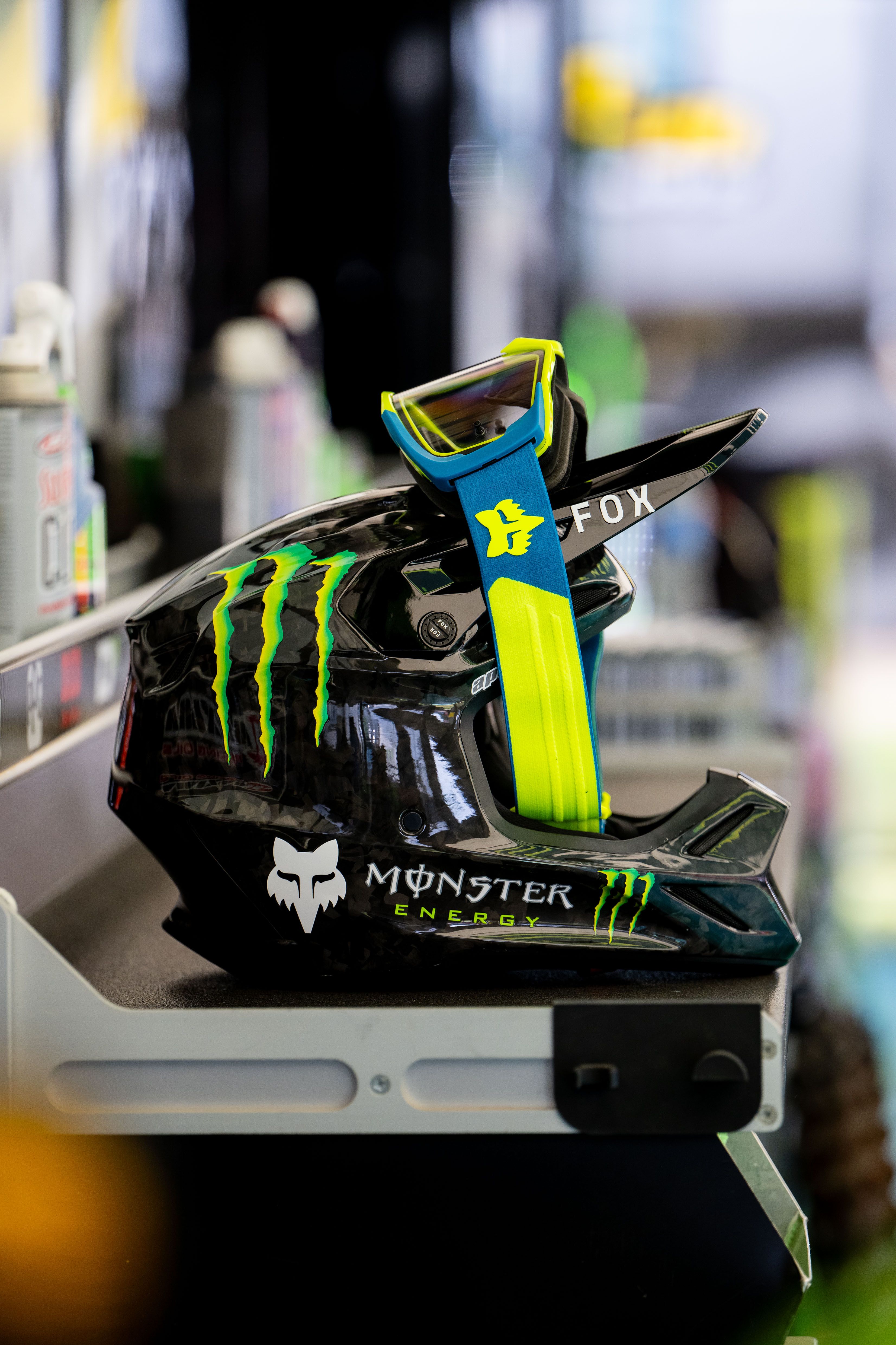 Monster energy helmet mtb hot sale