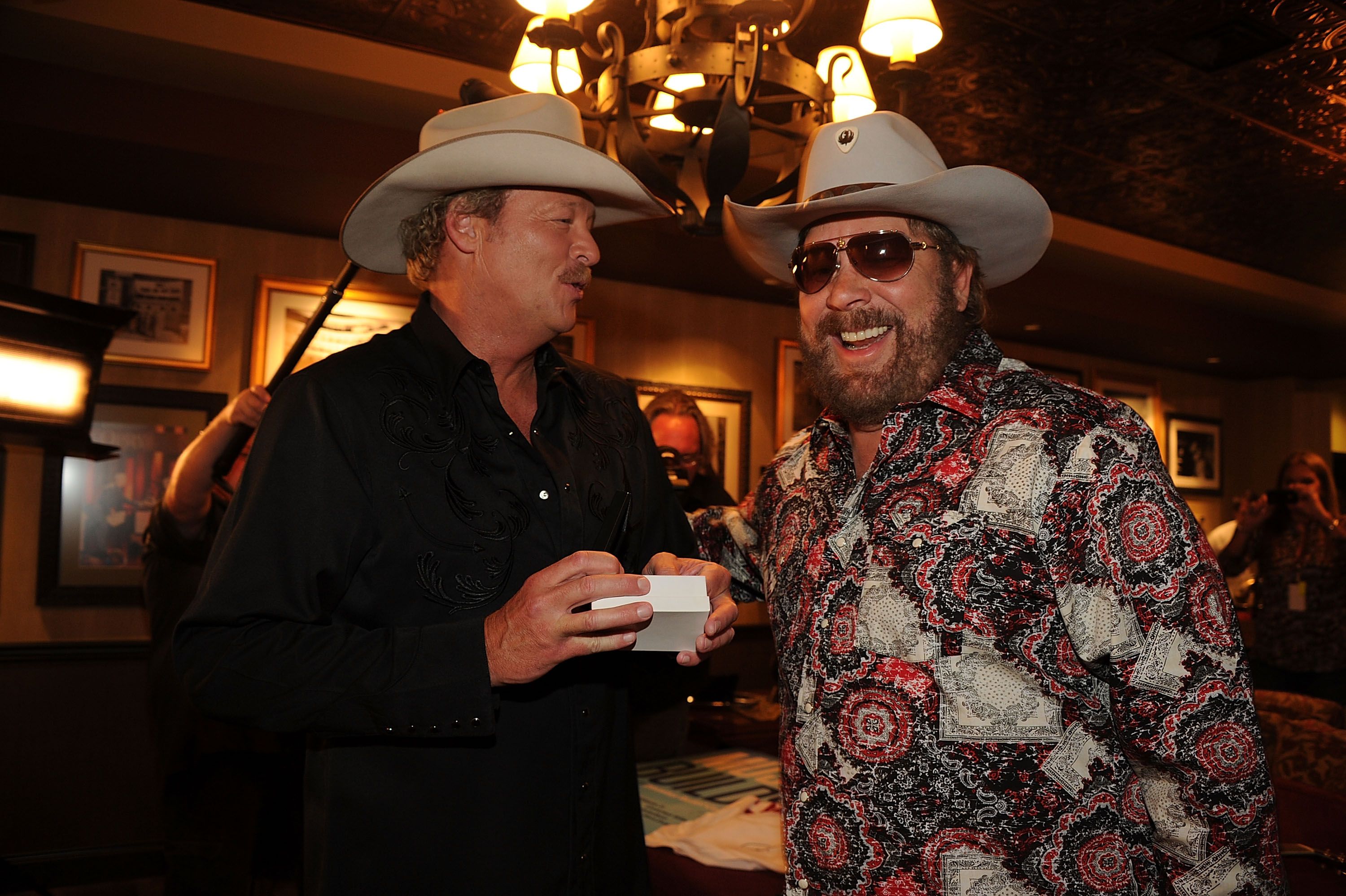 Inside Alan Jackson and Hank Williams Jr.'s Legendary Friendship