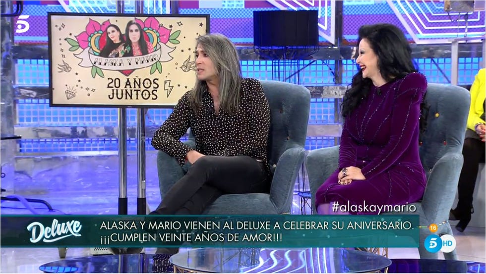Alaska y Mario Vaquerizo, Alaska y Mario Vaquerizo Sábado Deluxe, Deluxe