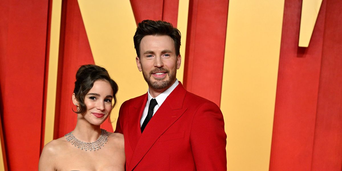 Chris Evans Shares Details of Proposal to Alba Baptista: ‘I Actually Think I Screwed It Up’