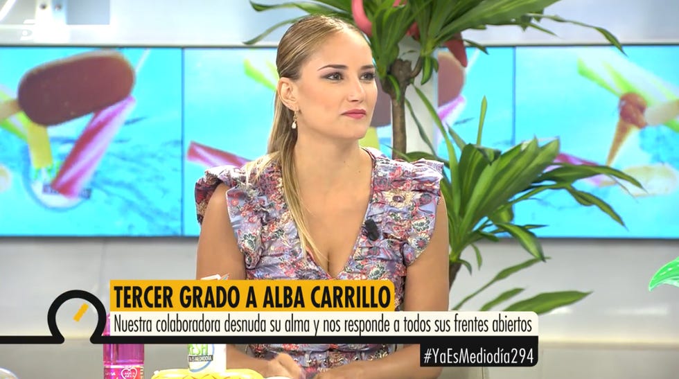 alba carrillo, alba carrillo y santi burgoa, alba carrillo novio, alba carrillo futbolistas, alba carrillo ya es mediodía, ya es mediodía