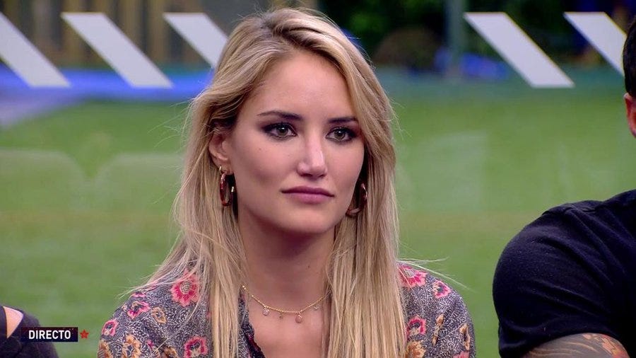 Alba Carrillo 