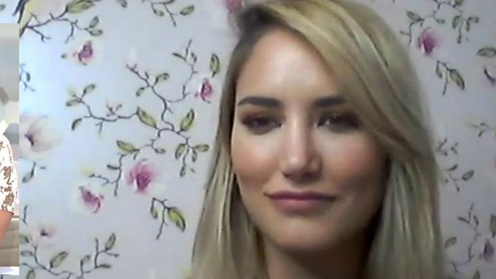 alba carrillo reacciona ante la próxima paternidad de fonsi nieto