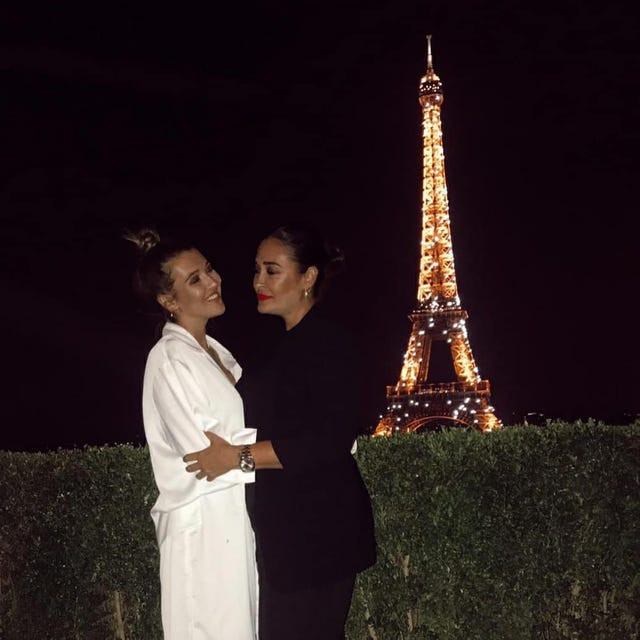 Alba Díaz y Vicky Martín Berrocal en París