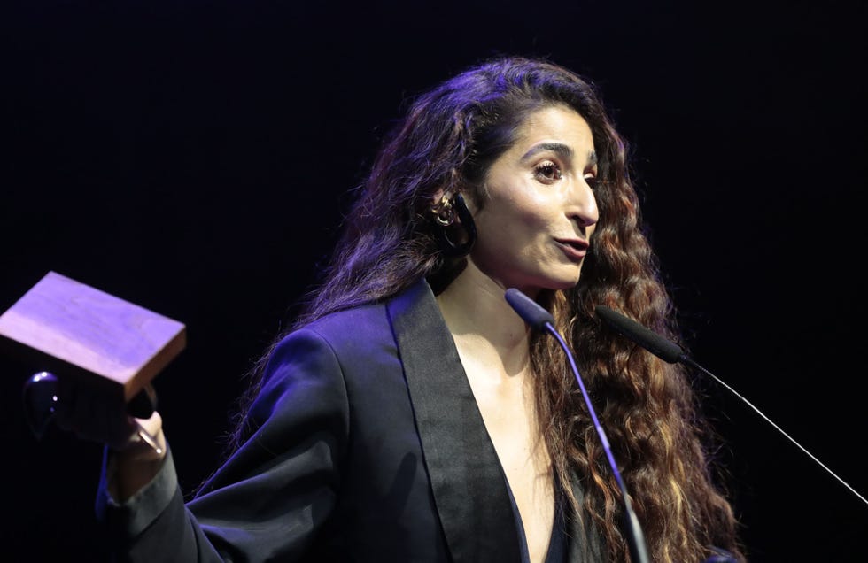 la actriz habla desde el escenario tras recoger su galardón por su trabajo en el teatro