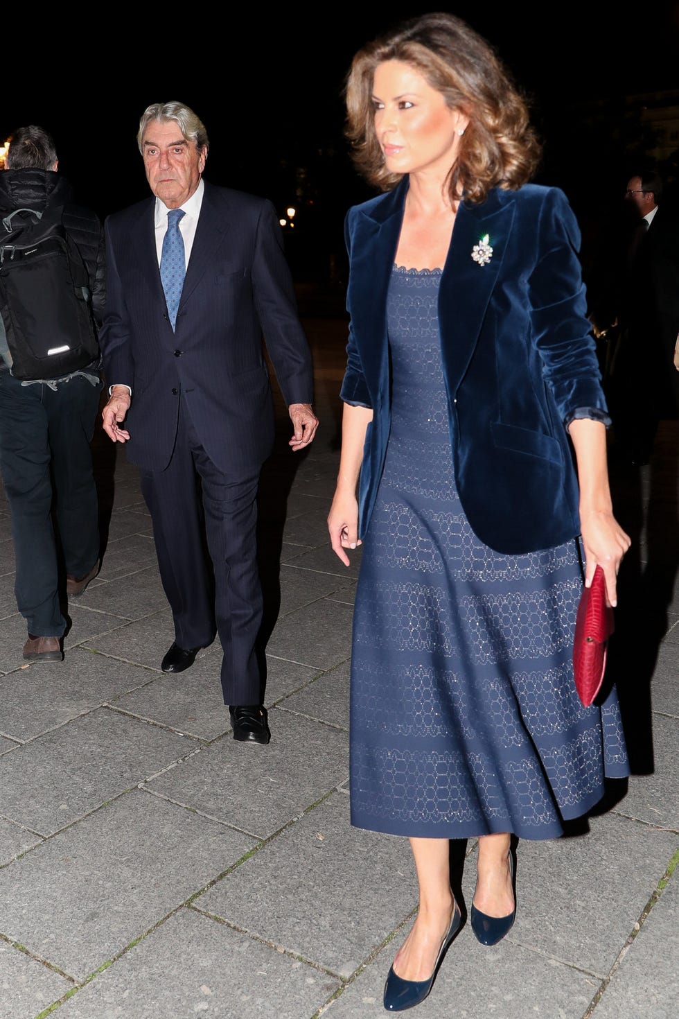 Clothing, Suit, Fashion, Formal wear, Outerwear, Event, Dress, Blazer, Footwear, Electric blue, 
