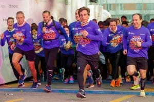 el alcalde de madrid, josé luis martínez almeida, toma la salida en la san silvestre vallecana