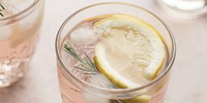 alcohol detox, how to detox cold drink ice tea infused with lemon and fresh herbs