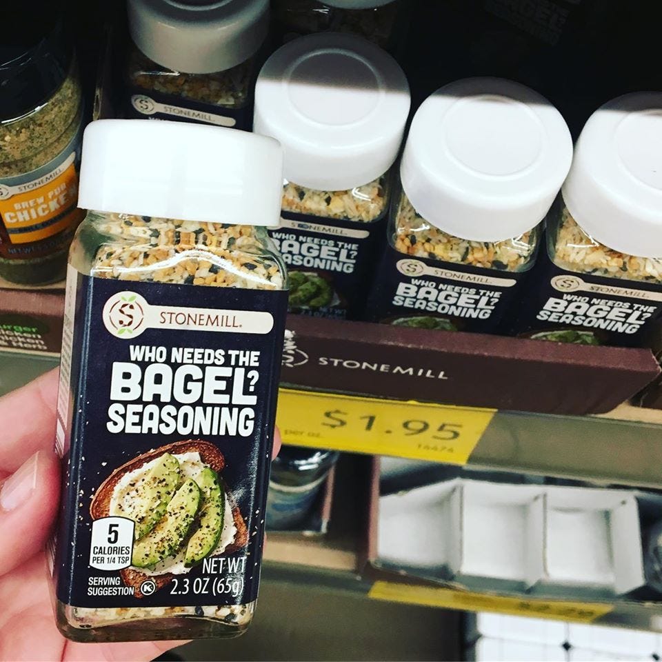 https://hips.hearstapps.com/hmg-prod/images/aldi-bagel-seasoning-1587395022.jpg?crop=1xw:1xh;center,top&resize=980:*