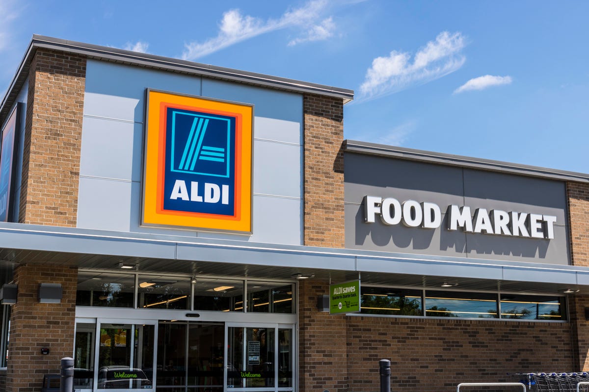 Aldi Insider Secrets - Shopping Tips for Aldi Grocery Stores