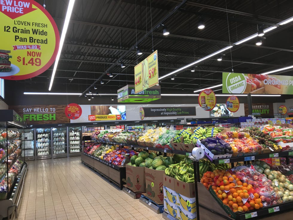 Natural foods, Supermarket, Whole food, Grocery store, Local food, Retail, Marketplace, Product, Convenience food, Convenience store, 