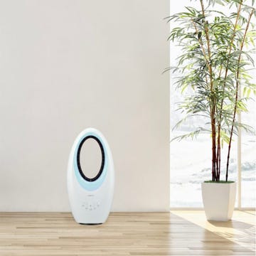 vuelve el ventilador con diseno compacto y luz led de aldi