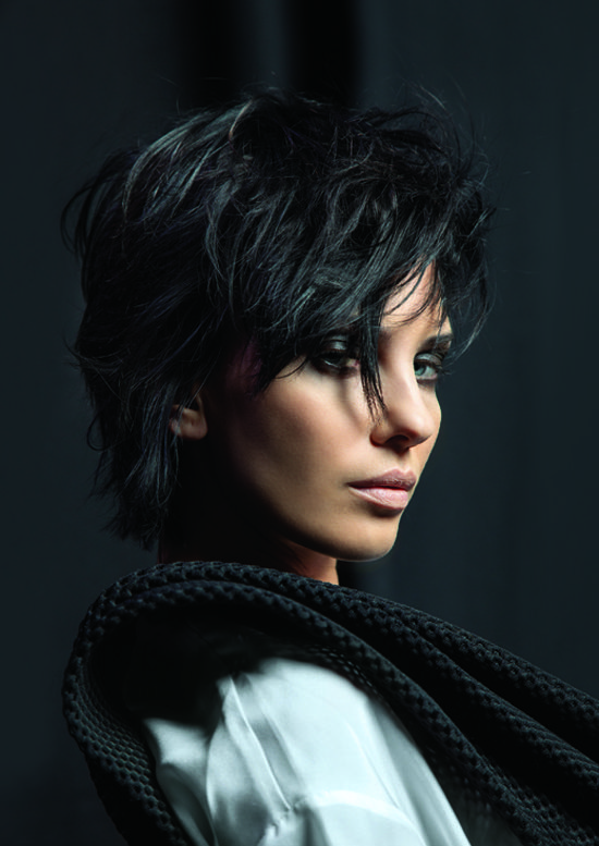 Hair, Face, Hairstyle, Beauty, Black hair, Cool, Darkness, Photography, Model, Bangs, 