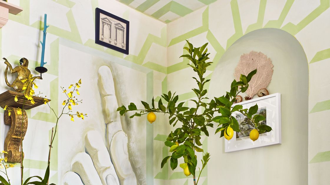 preview for Every Wall in This Palm Beach Apartment Was Handpainted Default