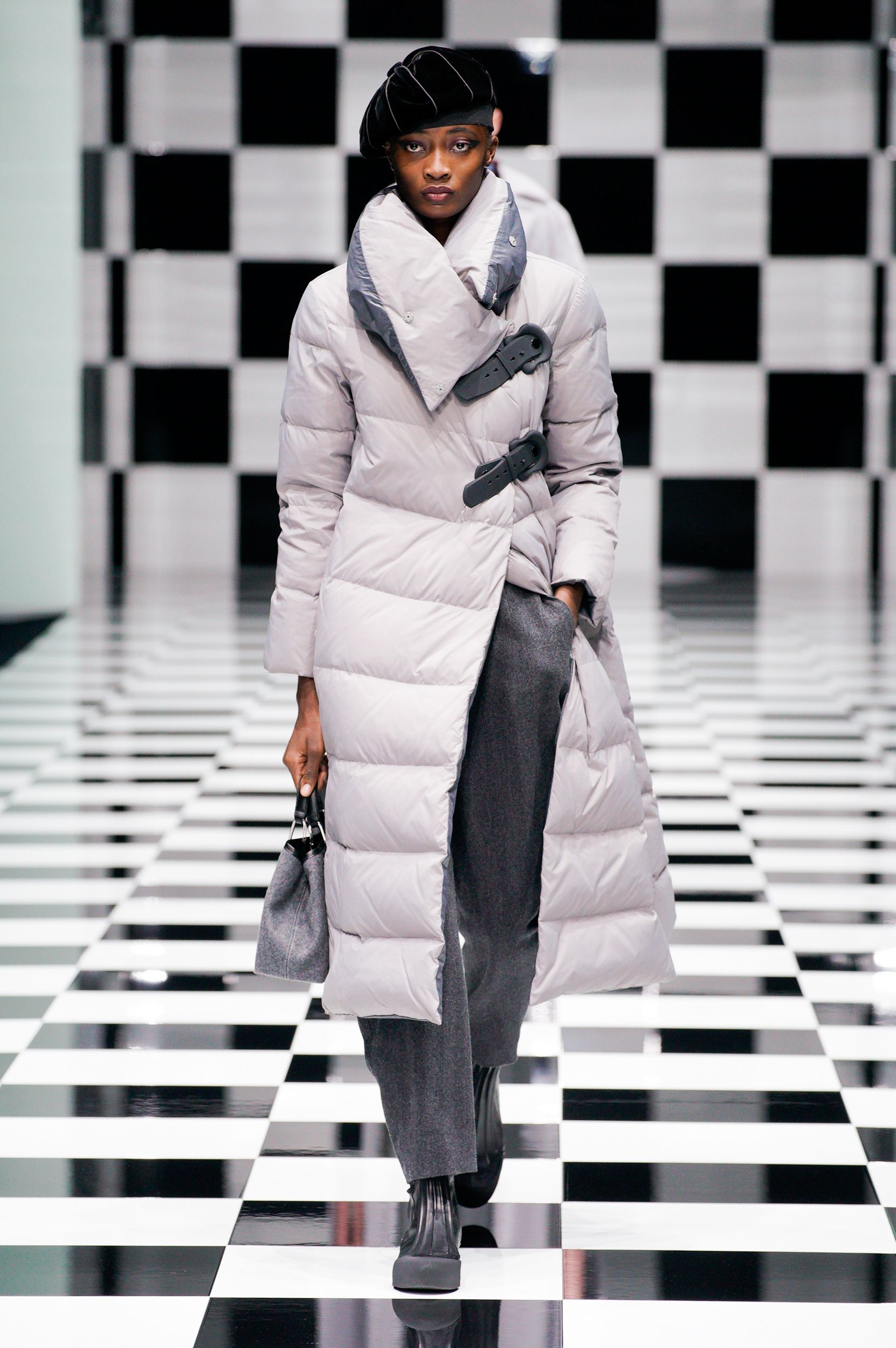 エンポリオ アルマーニ（EMPORIO ARMANI）2022秋冬コレクション