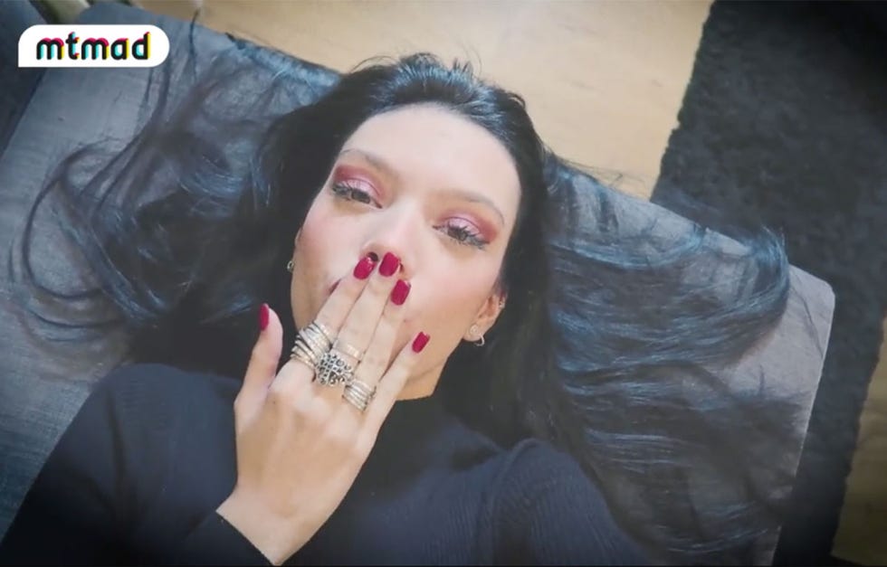 Alejandra Rubiod desvela qué va a estudiar, tras dejar la carrera de diseño de moda, en su primer video-blog en Mtmad.