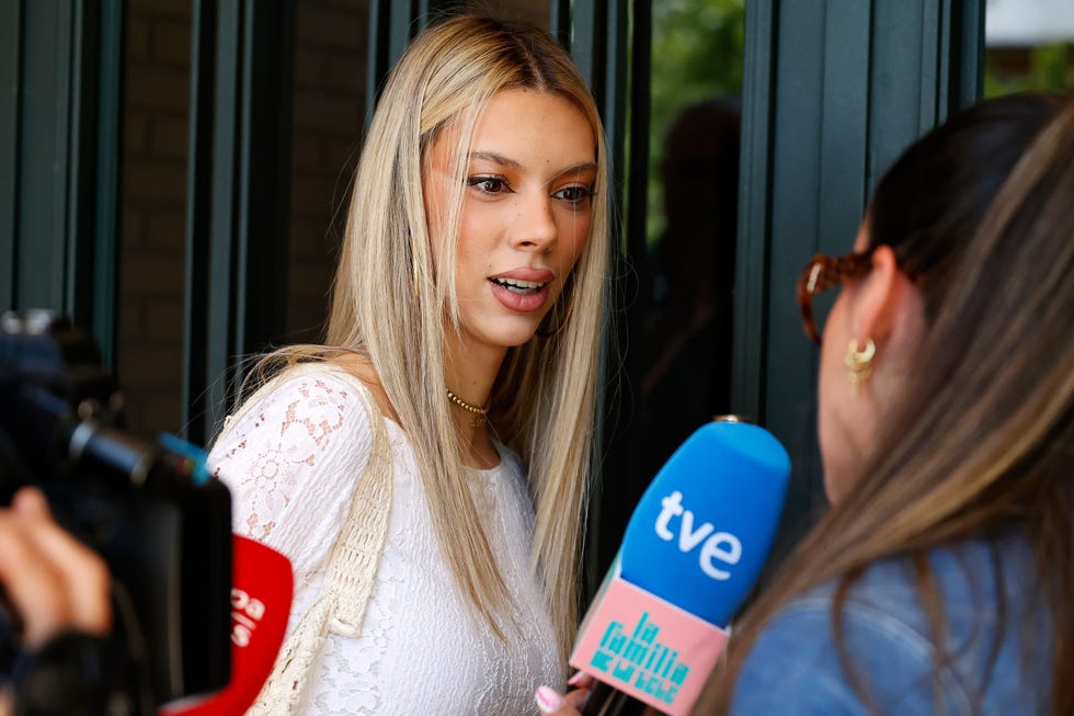 Alejandra Rubio habla sin tapujos sobre la supuesta nueva crisis de pareja  con Carlo Costanzia