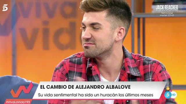 Alejandro Albalá, Alejandro Albalá habla de su actual situación sentimental, Sofía Suescun, Alejandro Albalá: "Chabelita fue una obsesión malísima", Alejandro Albalá: "No puedo decir que no voy a volver con Sofía", Alejandro Albalá: "Chabelita fue una obsesión malísima"