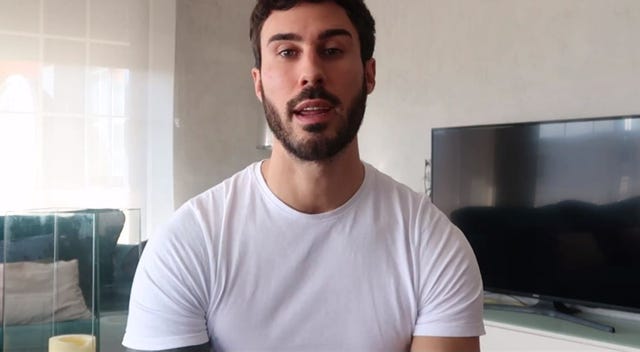 alejadnro bernardos, novio de mayka rivera, de la isla de las tentaciones, se somete a un injerto capilar y muestra el proceso y resultado