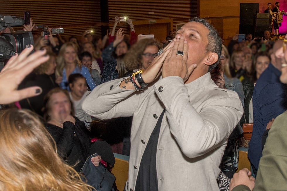 ALEJANDRO SANZ ES NOMBRADO HIJO ADOPTIVO DE LA CIUDAD DE CADIZ