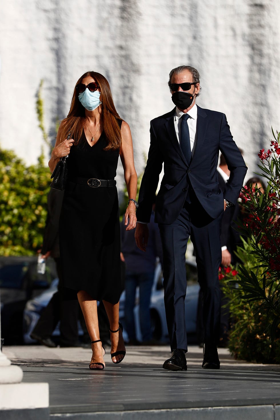 familiares de aless lequio en su funeral en madrid
