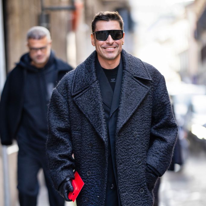 https://hips.hearstapps.com/hmg-prod/images/alex-badia-is-seen-wearing-a-wool-coat-and-sunglasses-news-photo-1700852509.jpg?crop=1.00xw:0.669xh;0,0.0246xh&resize=1200:*