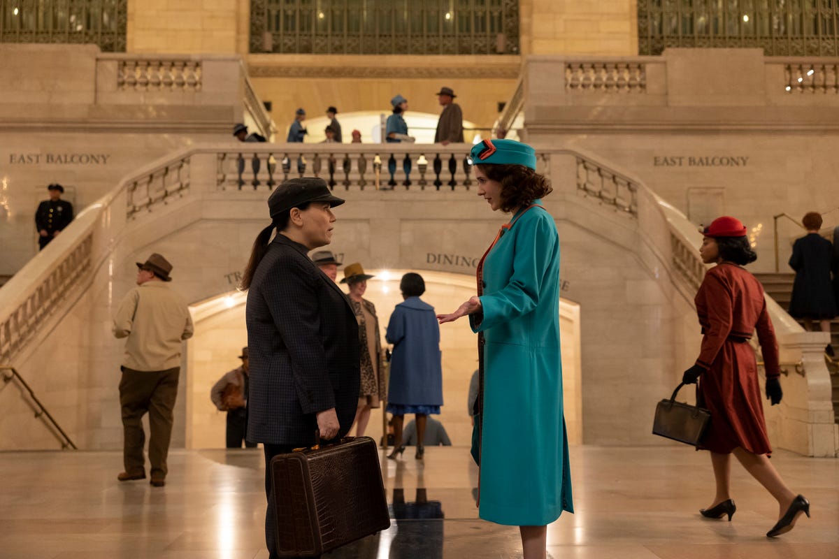 Mrs Maisel season 5's finale fumbles Susie's queer romance to the end