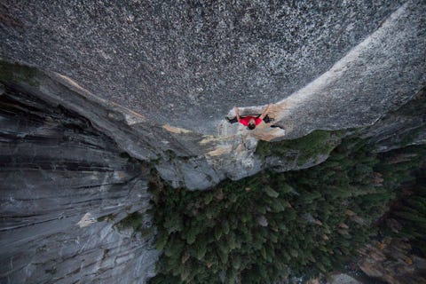 Als onderdeel van zijn training maakte Honnold een vrije soloklim op de Yosemiteroute Excellent Adventure