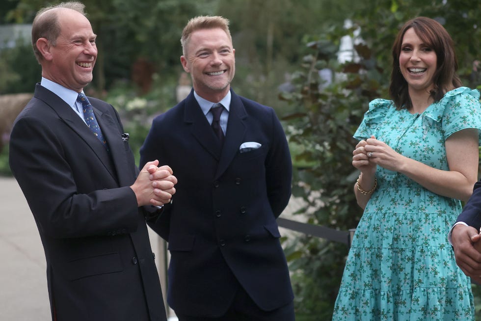 alex jones chelsea flower show one show