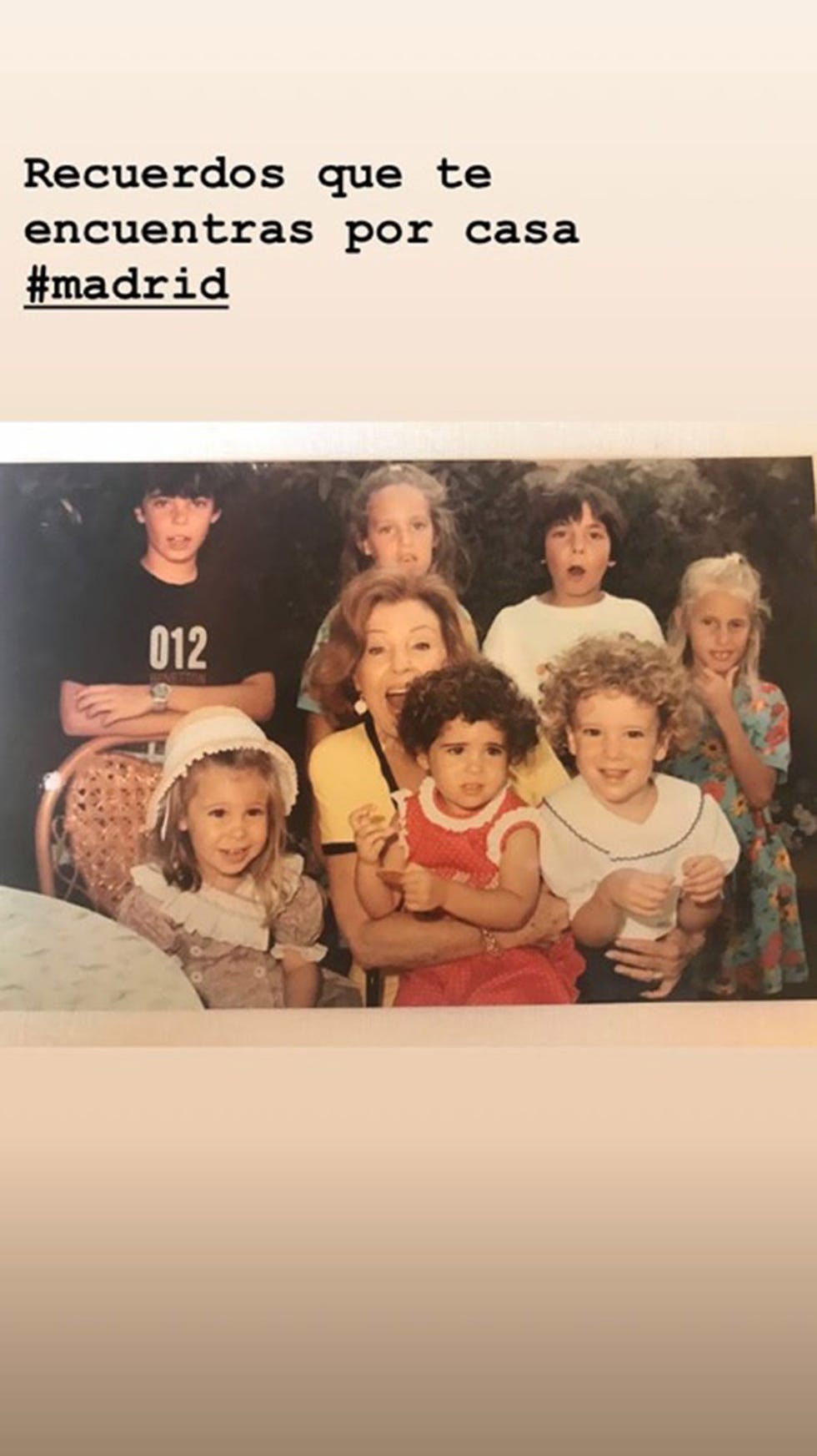 Álex Lequio comparte un recuerdo de su infancia a su regreso a España