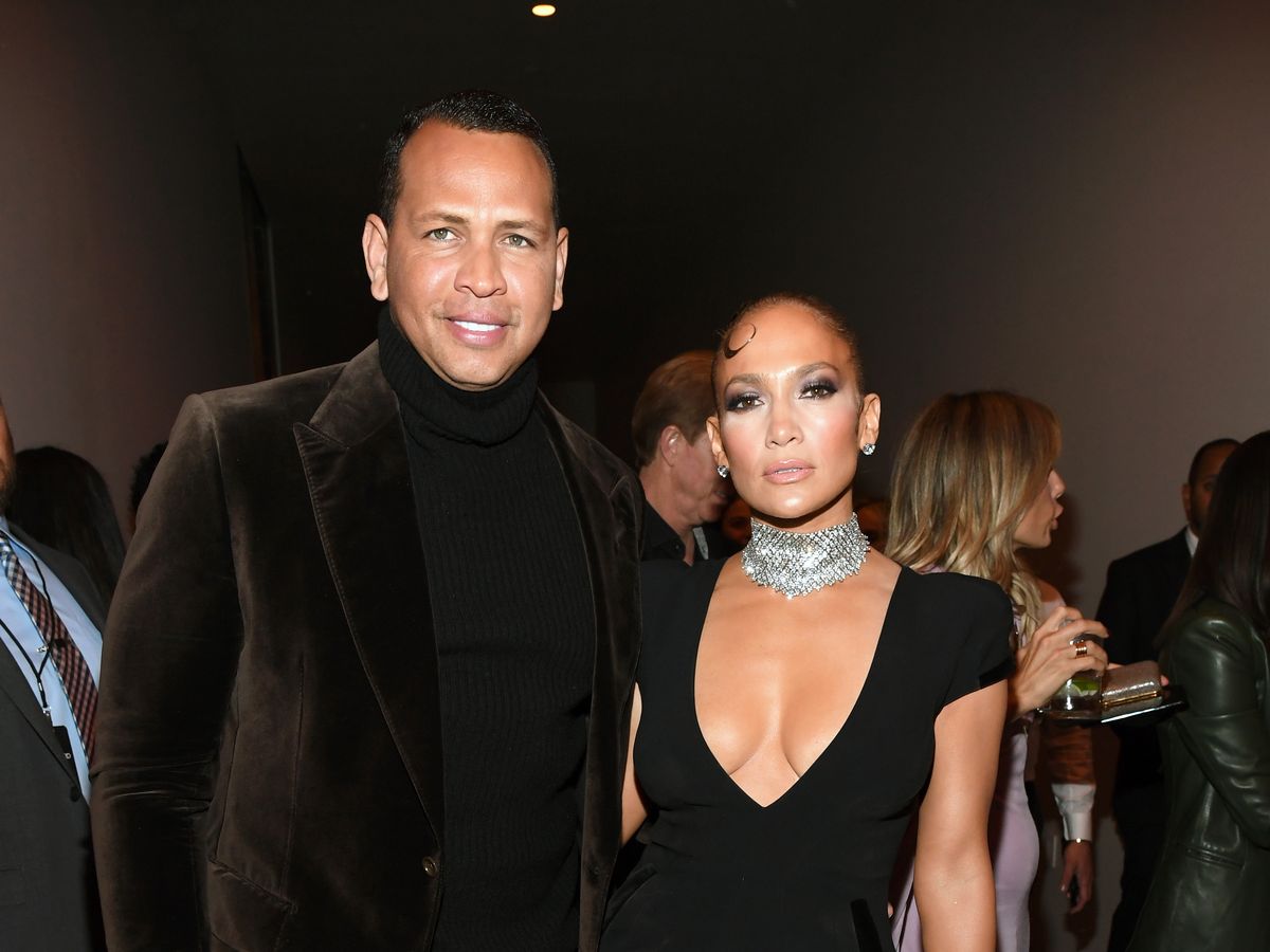 Jennifer Lopez Wore This Elegant Look at the Tom Ford Show