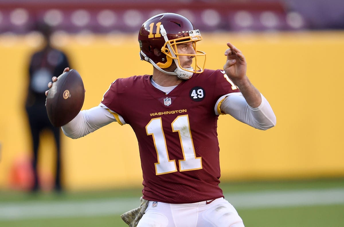 Redskins QB Alex Smith Breaks Tibia, Fibia