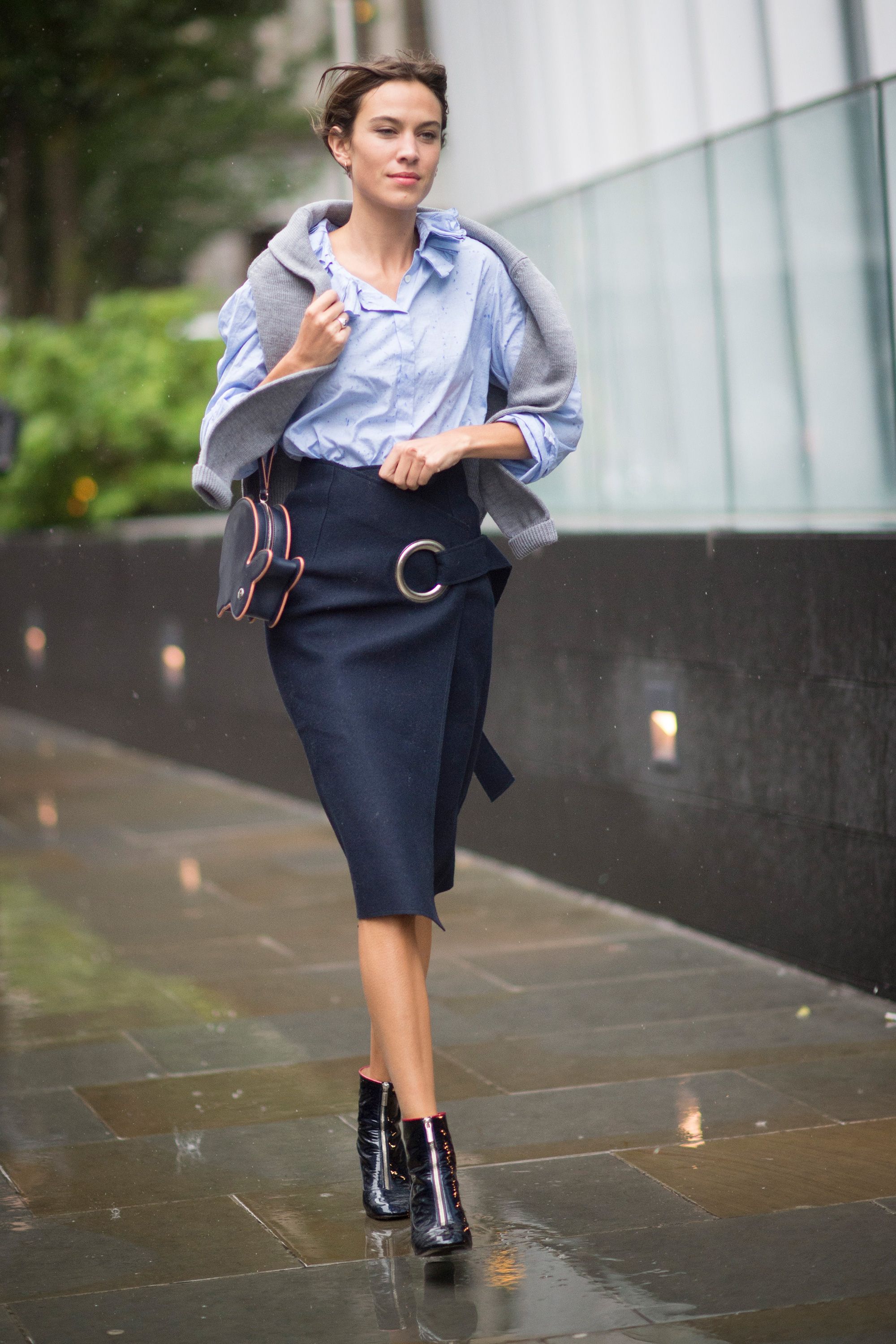 Light grey clearance pencil skirt outfit