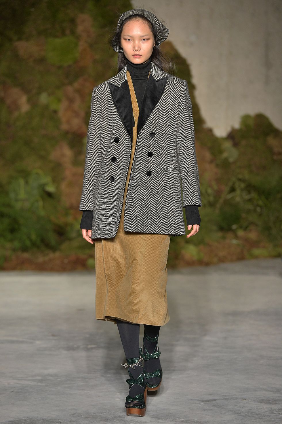 Alexa-Chung-Collezione-moda-Autunno-Inverno-2019-2020