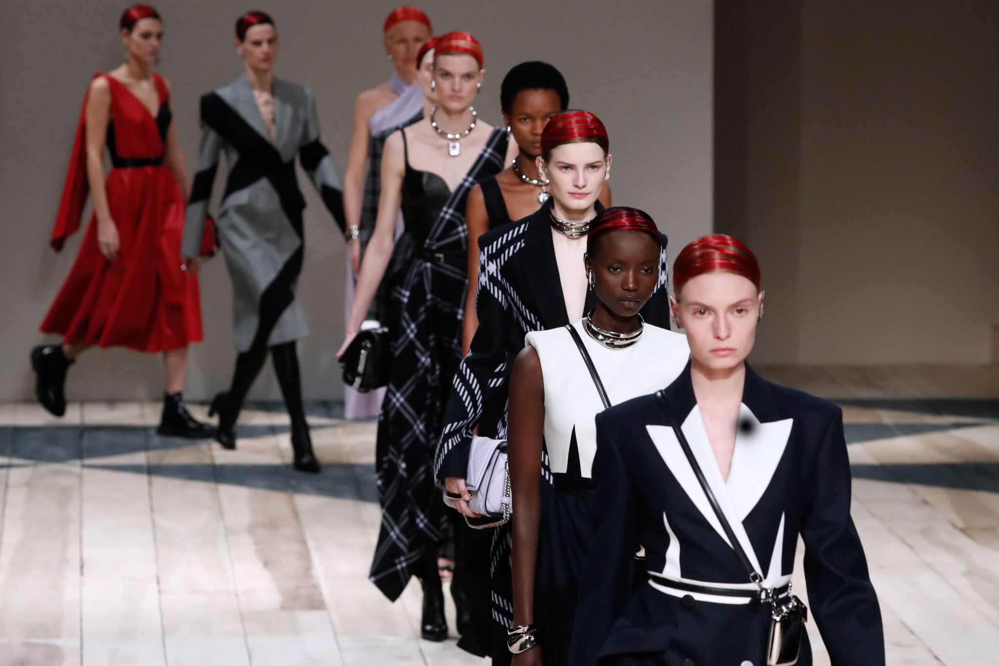 Alexander-McQueen Ready To Wear Fashion Show, Collection Fall