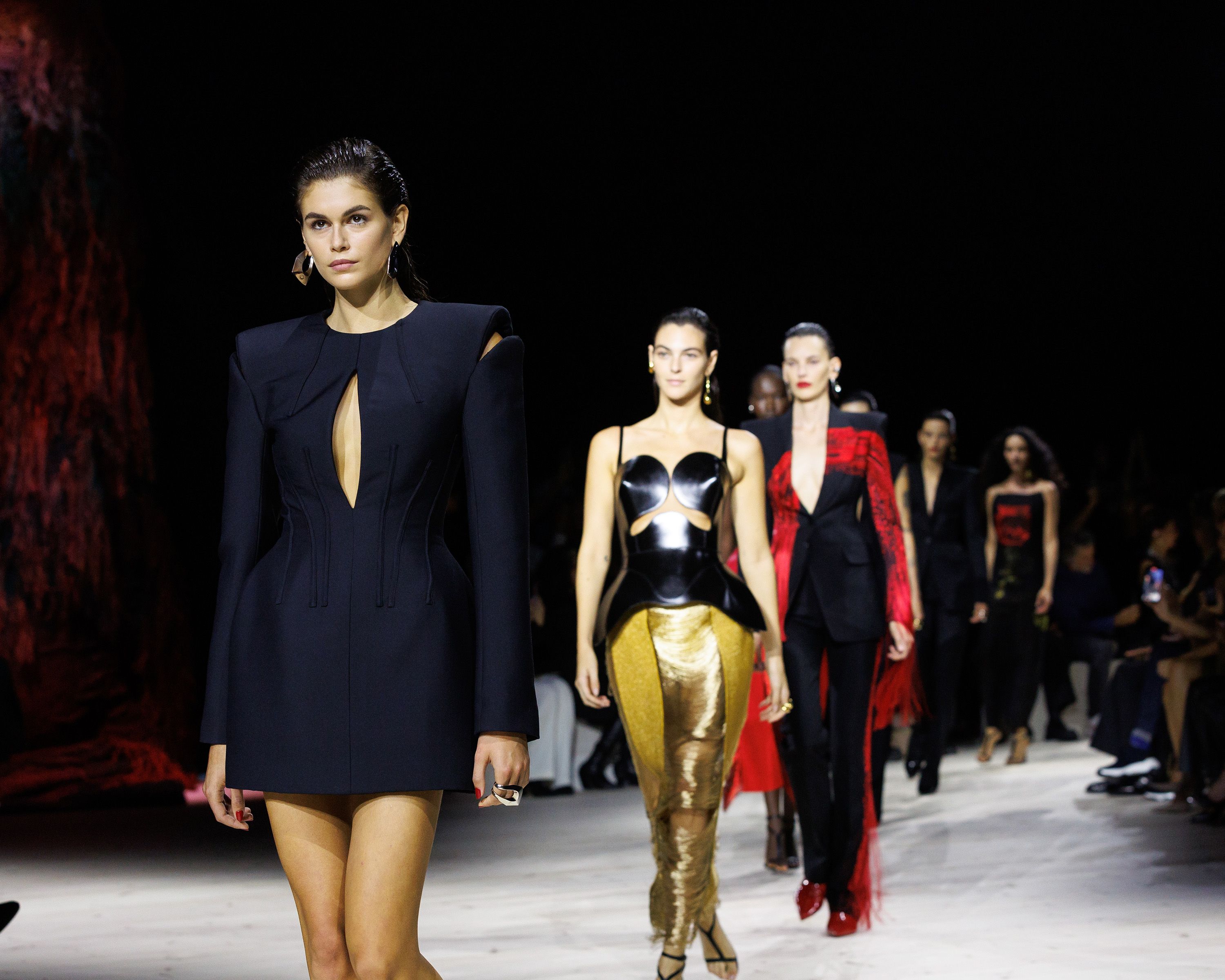 Alexander McQueen Fashion Collection Ready To Wear Spring Summer