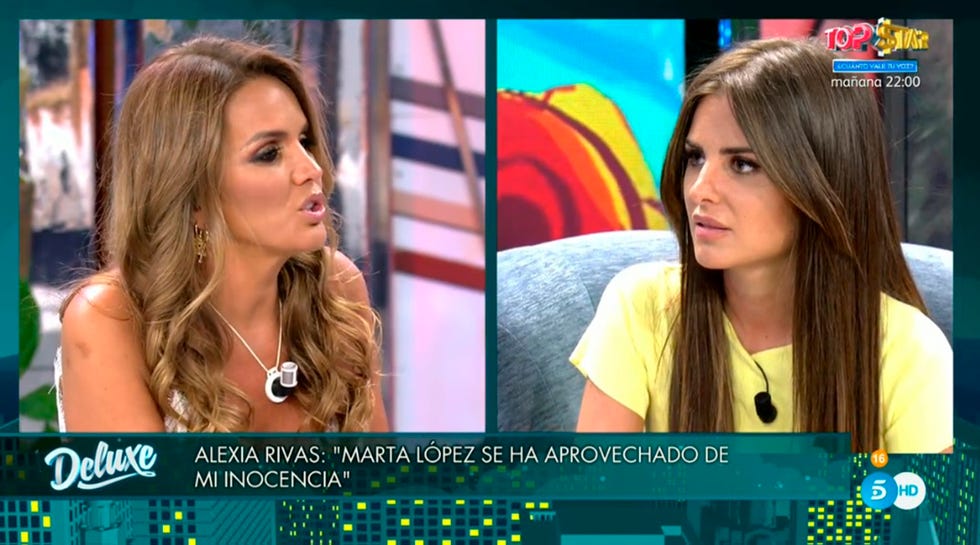 marta lópez y alexia rivas se ven las caras en el plató de 'viernes deluxe'